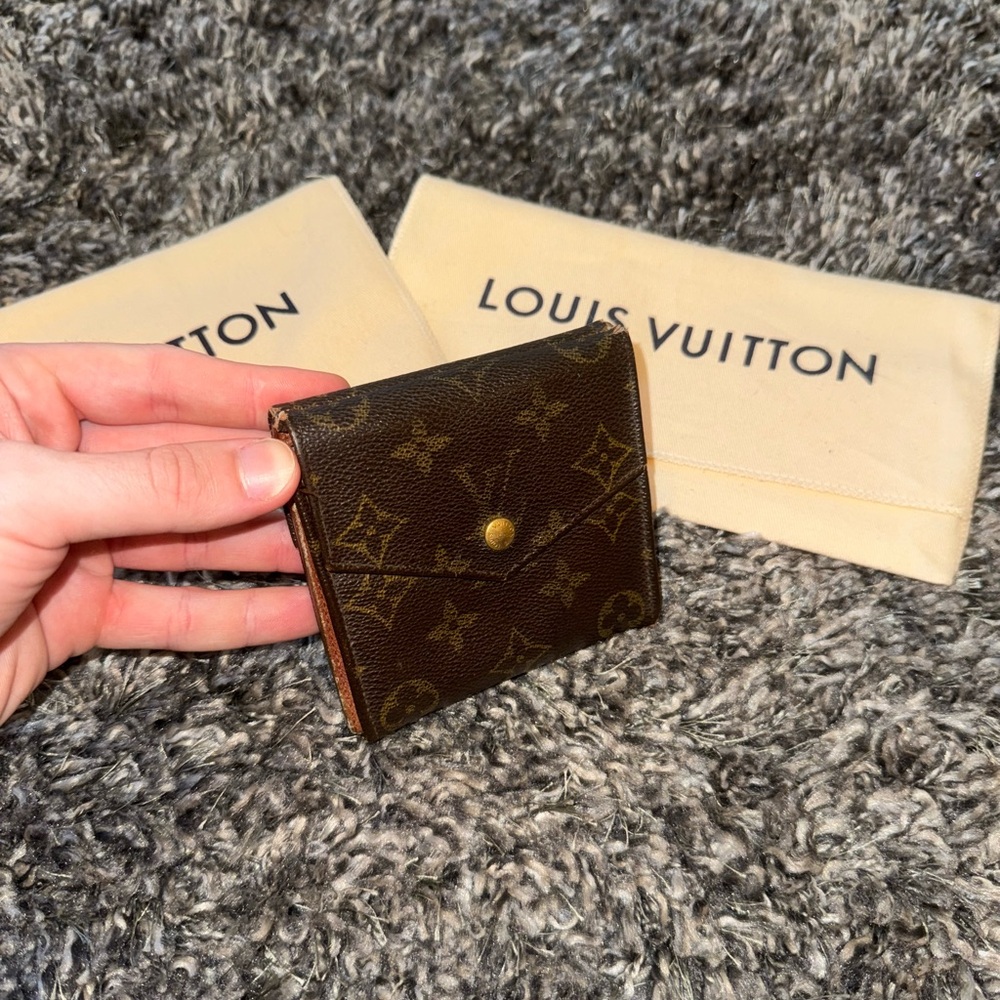 Louis Vuitton Monogram trifold Wallet